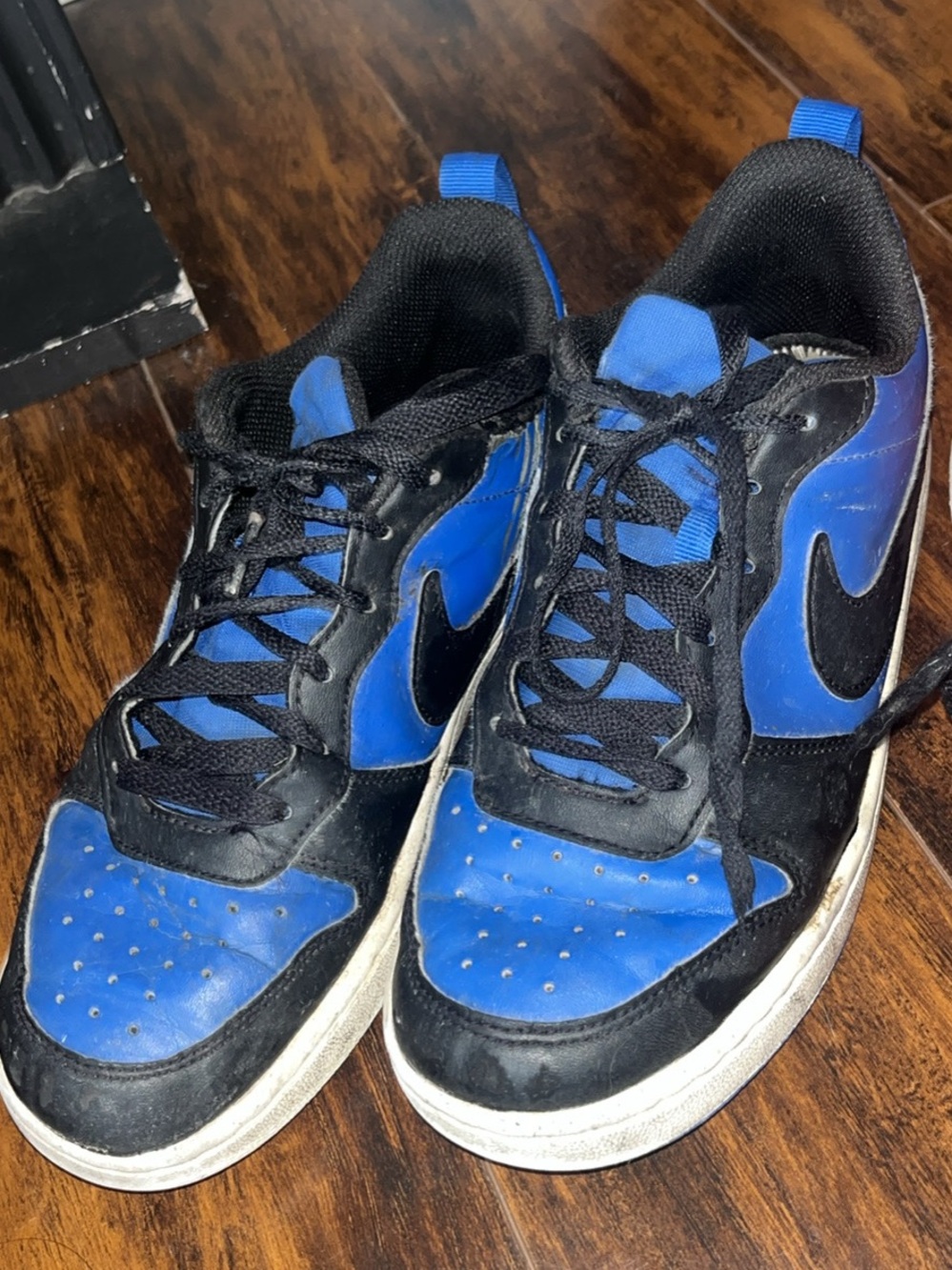 Nike Men's Black and Blue Low-Top Sneakers